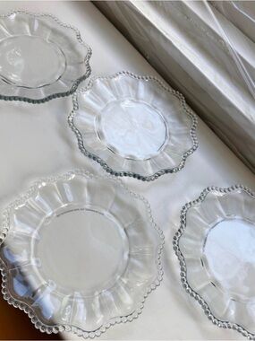 Target Clear Scalloped Glass Salad/Dessert Plates - Set of 4